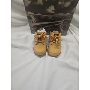 toddler Timberland boots size 4